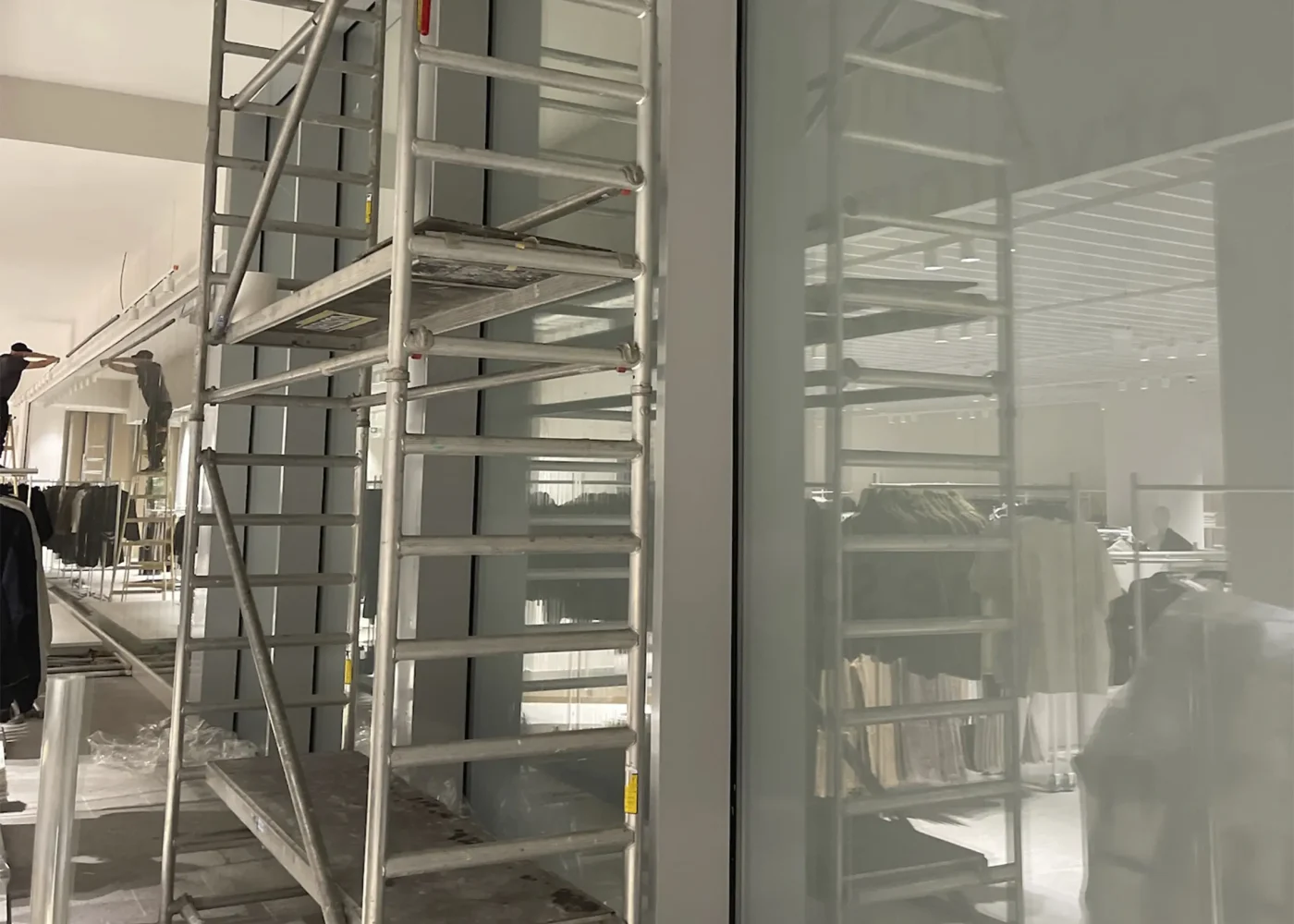 Bezpečnostné solárne fólie pre H&M Central Bratislava